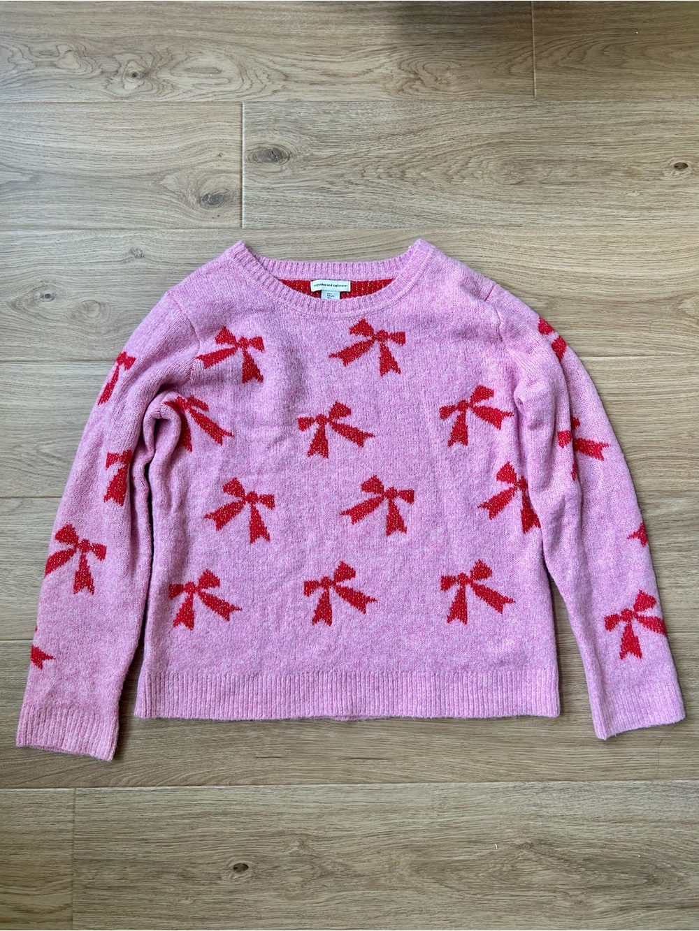 Bow print sweater